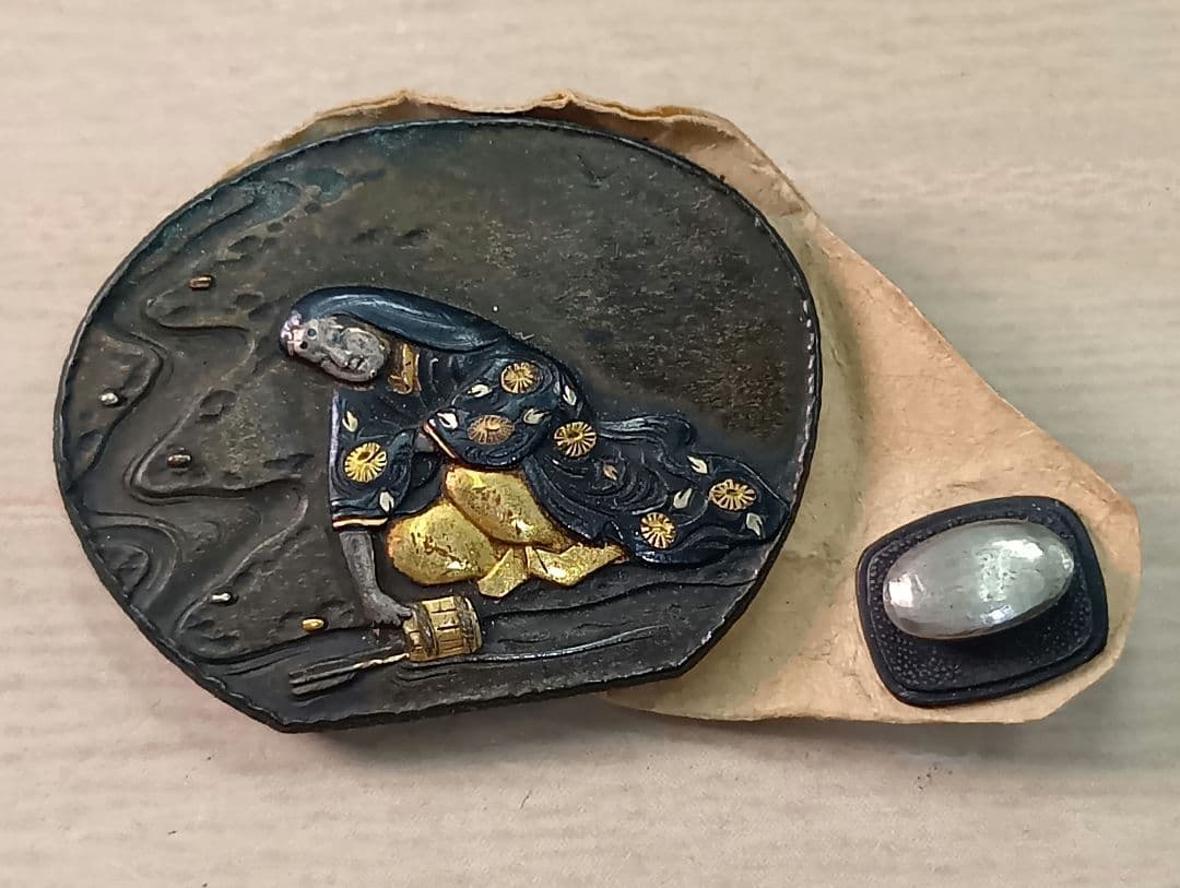 煙草入れ／前金具