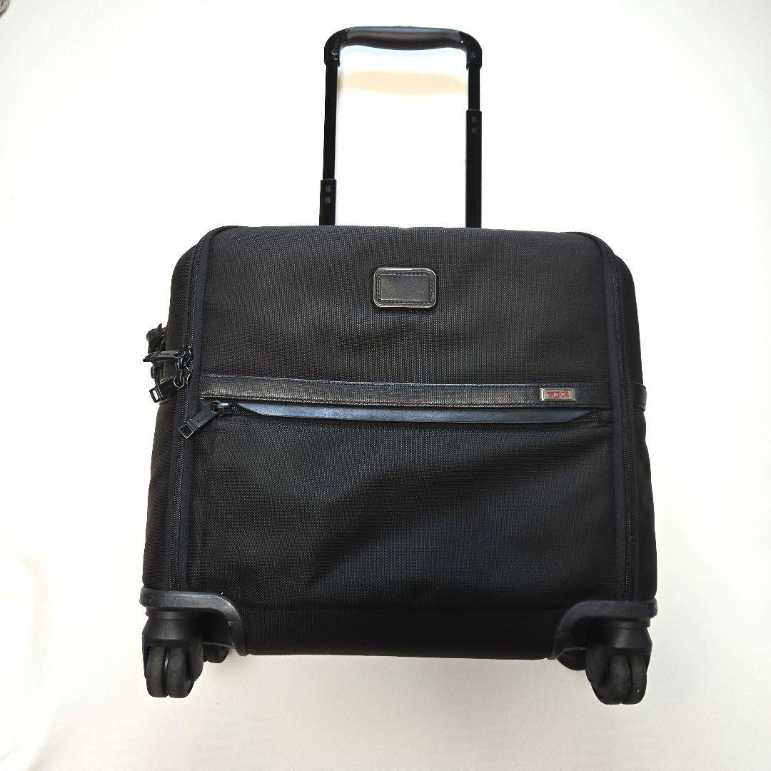 TUMI ALPHA3 コンパクト・4ウィールド・ブリーフ Blackブラック