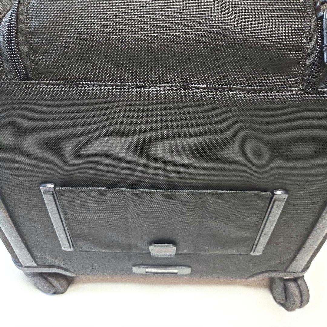 TUMI ALPHA3 コンパクト・4ウィールド・ブリーフ Blackブラック