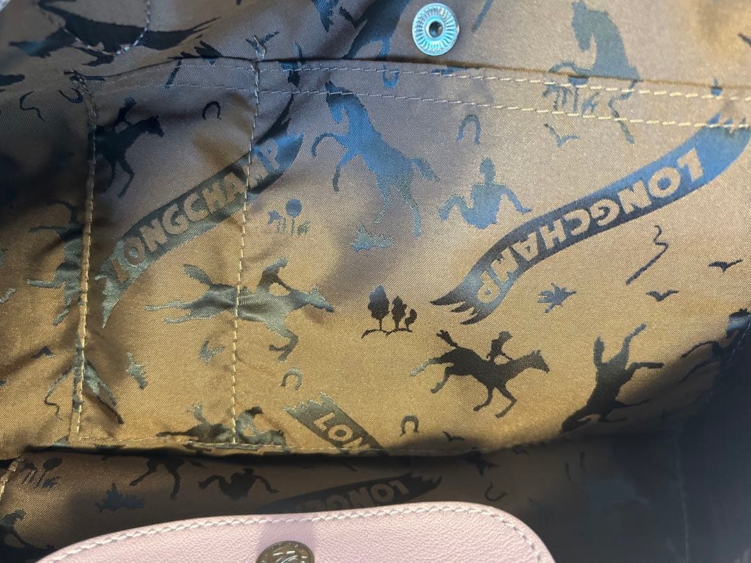 ロンシャン キュイールMサイズ　オールレザー　ピンク