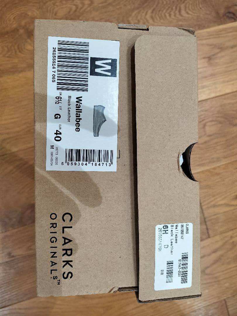 靴 Clarks Wallabee Black Leather