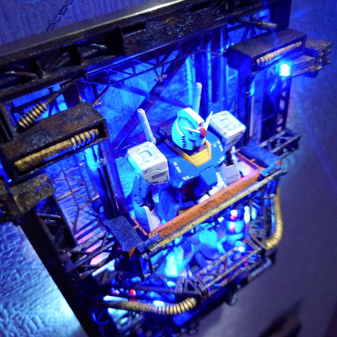 光るっ!! 壁かけガンプラ格納庫 RX-78-2 ガンダム