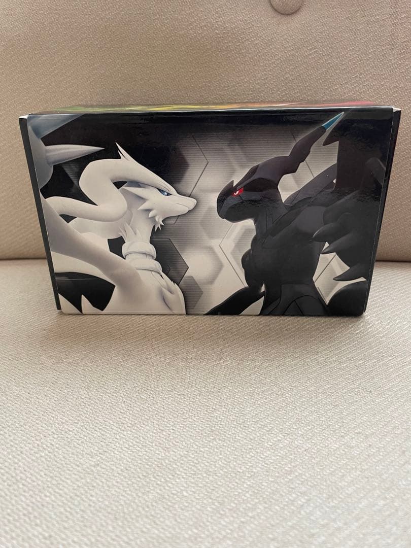 ポケモンカードゲーム デッキケース レシラム ゼクロム