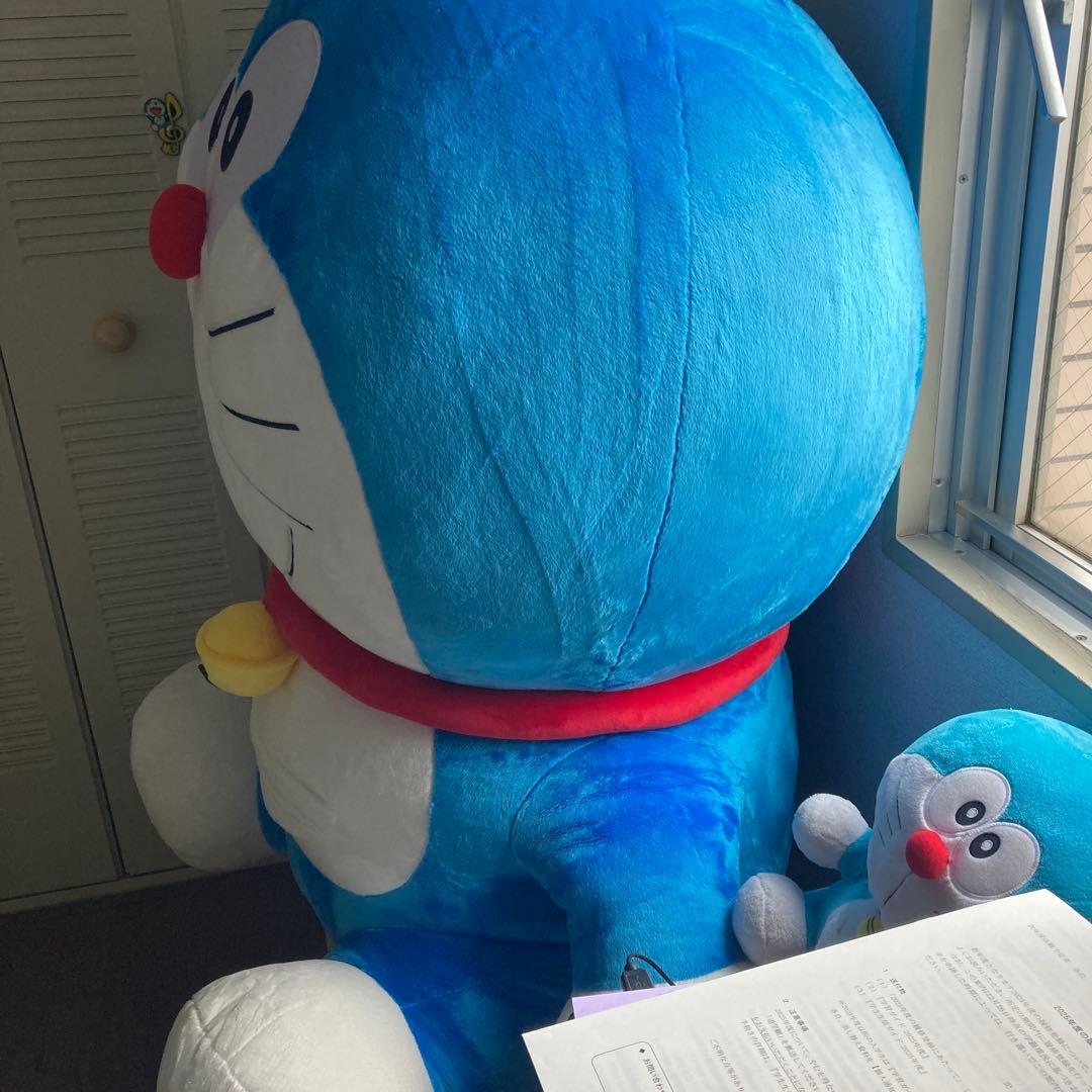 ドラえもん　超特大ぬいぐるみ