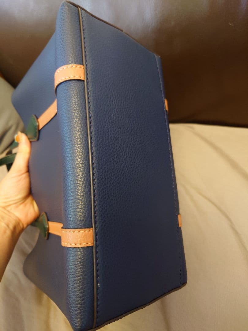 正月SALE！TORY BURCH ネイビー レザー ハンドバッグ