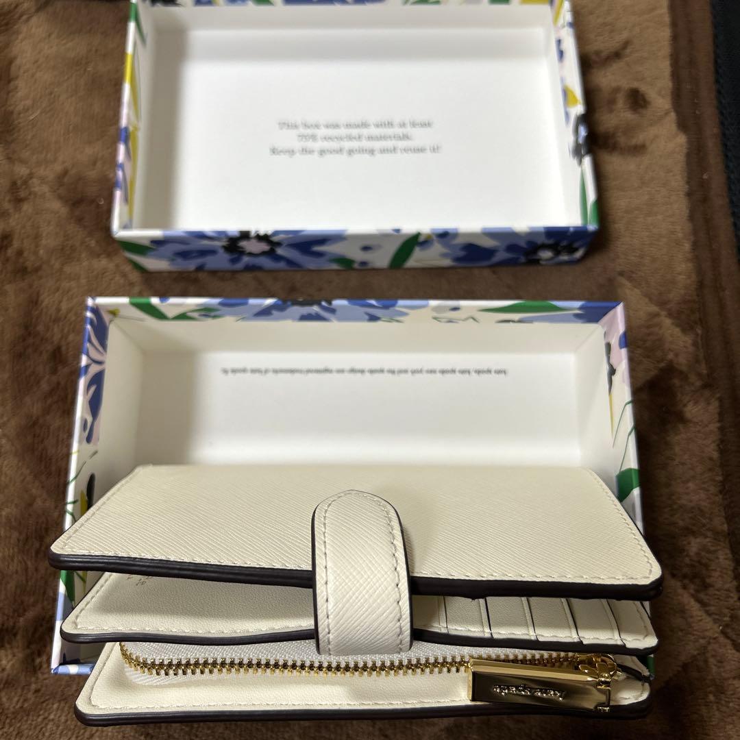kate spade 二つ折り財布