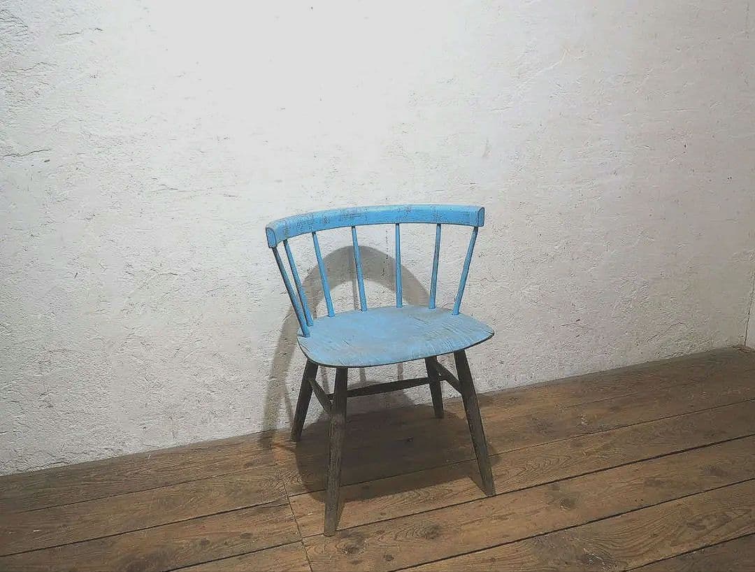 1338 シャビーシックなチェア　椅子　イス　オブジェ　レトロ　ビンテージ　花台