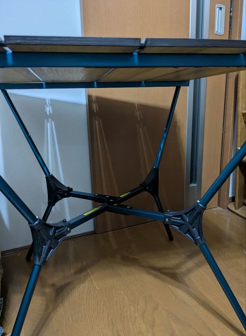 （モンベル）マルチ フォールディング テーブル（リバーシブル天板）