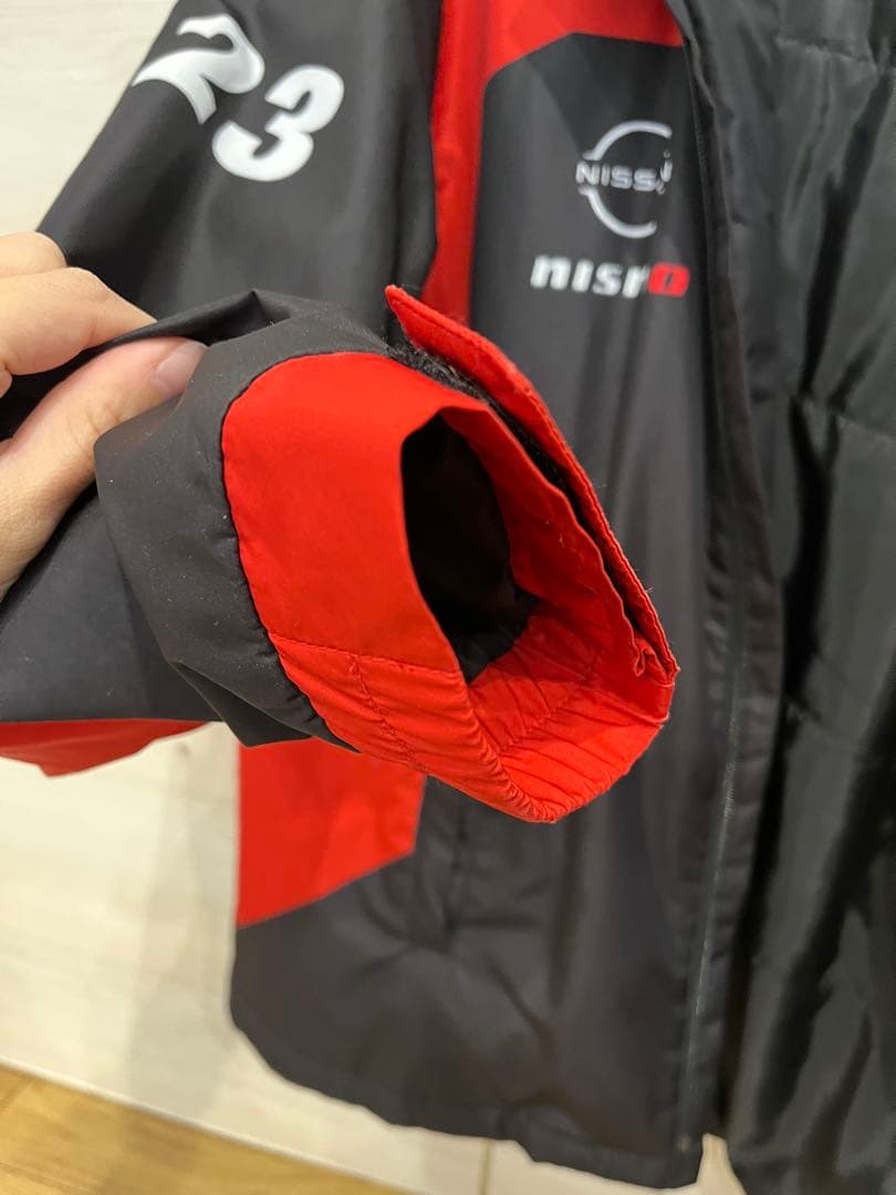 Nissan nismo ジャンパー 赤/黒　(完売品)