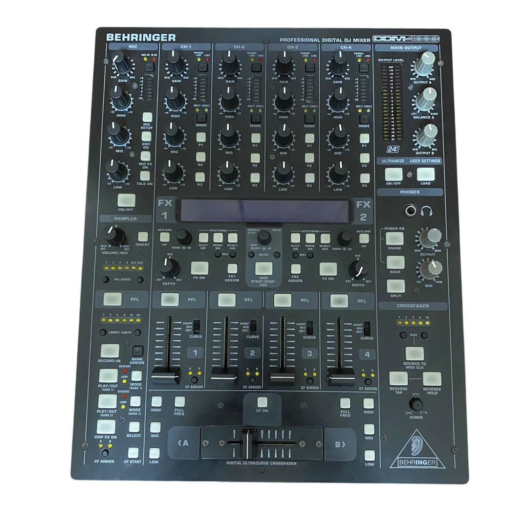 【動作品】　べリンガー　DJミキサー　DDM4000