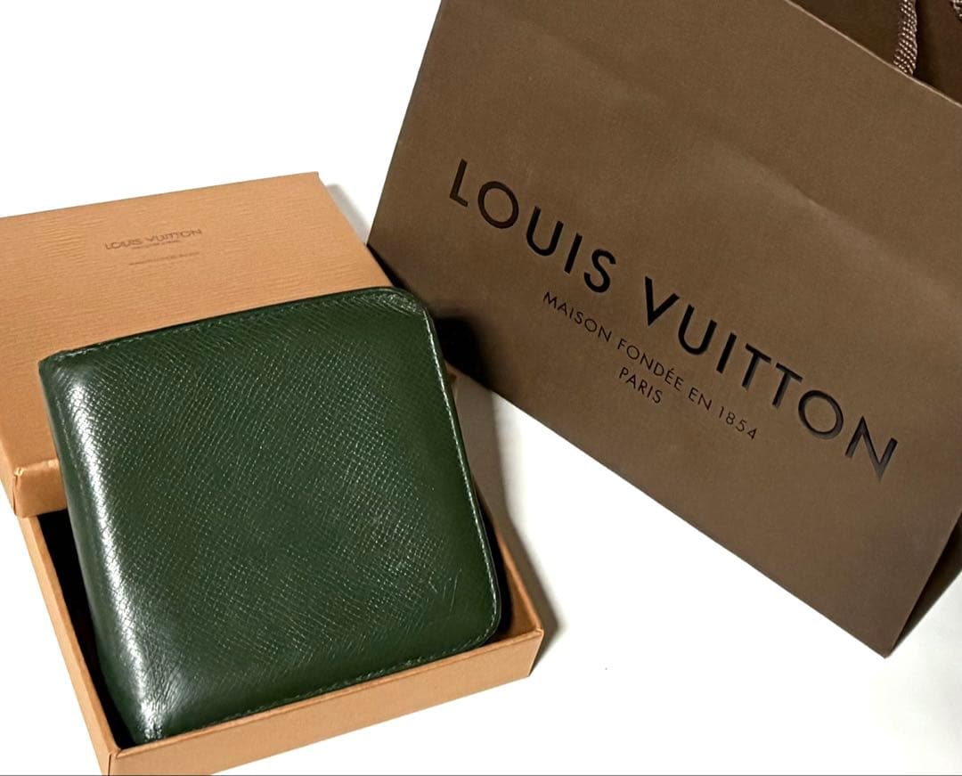 パパ！Louis Vuitton☆グリーンレザー 折り財布☆保管ケース