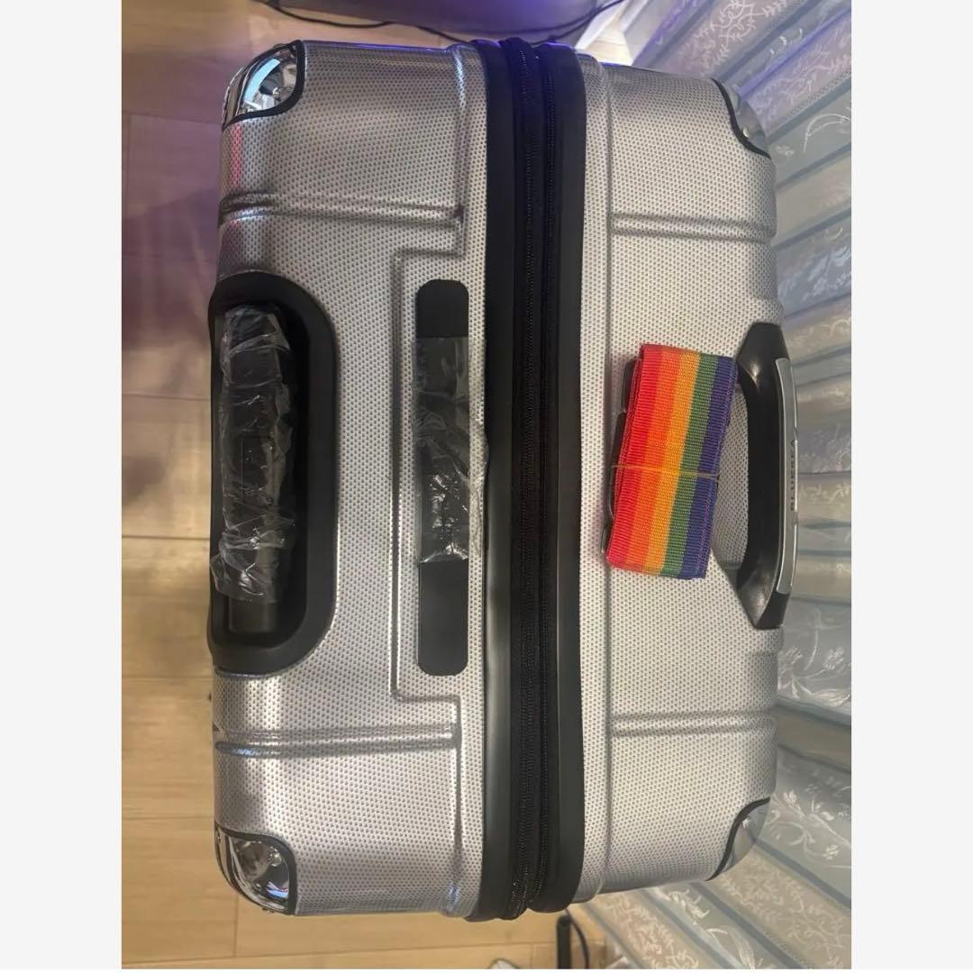 スーツケース キャリーケース 機内持ち込み可能 シルバー Lサイズ ベルト付き