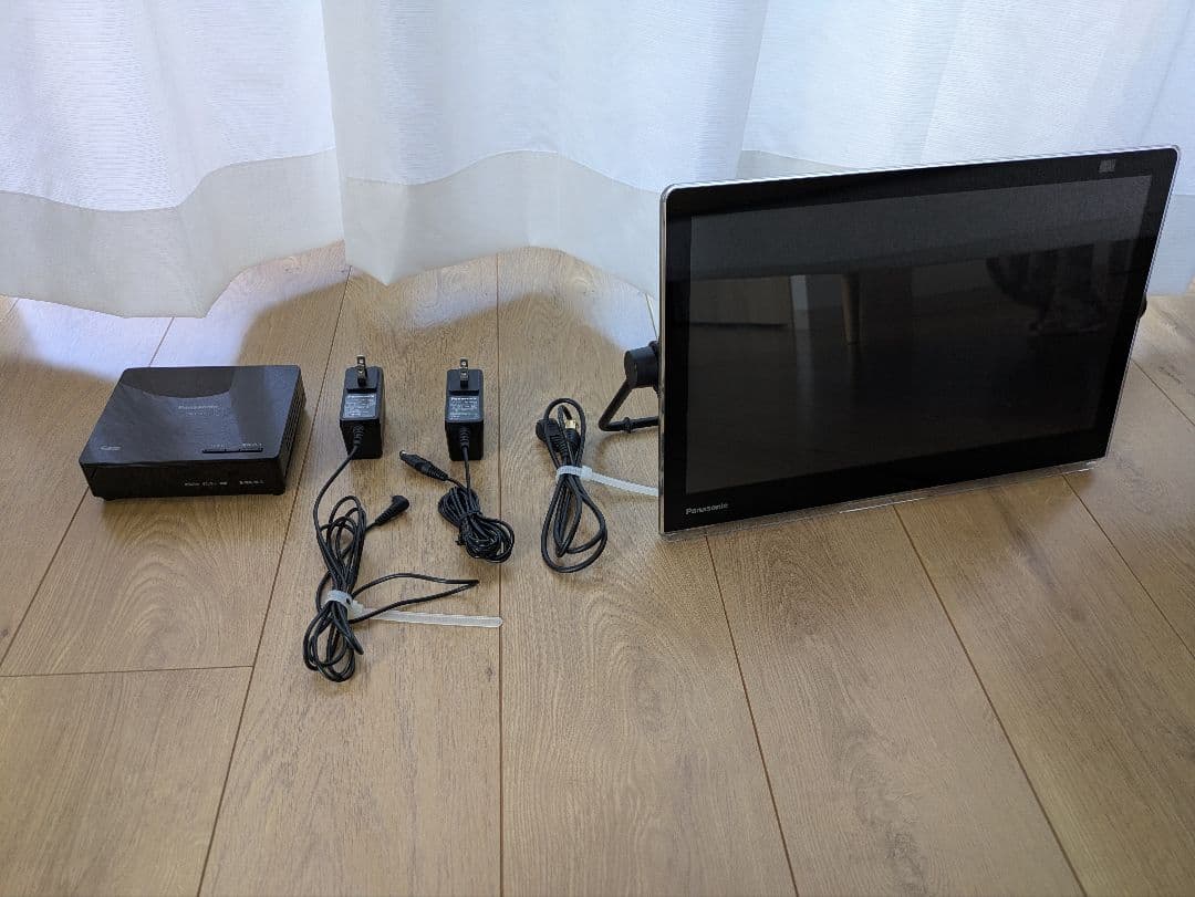 Panasonicポータブルディスプレイ(UN-15CN10D、UN-E10S)