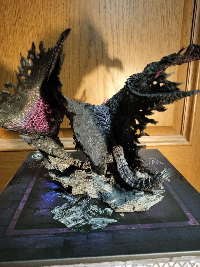 クリエイターズモデル ゴアマガラ 開封品