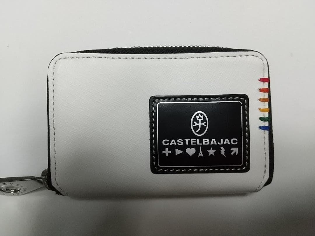 M カステルバジャック キーケース ＲF パス付 ホワイト　グリーン二つ折り財布
