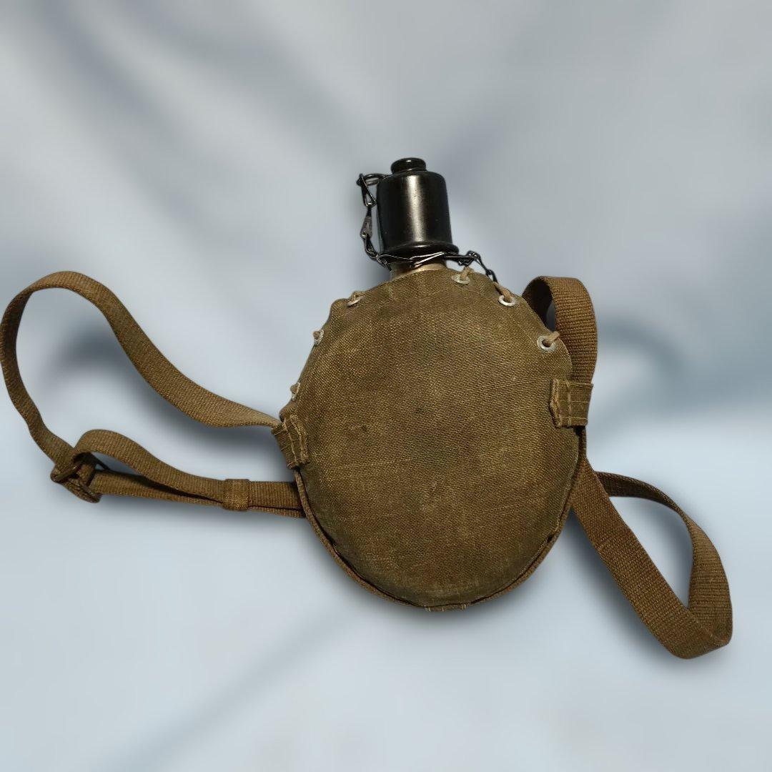日本海軍陸戦隊雑嚢と水筒セット（実物)