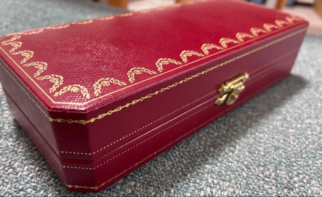 ひ*よ様 カルティエ ロゴボールペン COST0046 ボックス付き　ブラック×