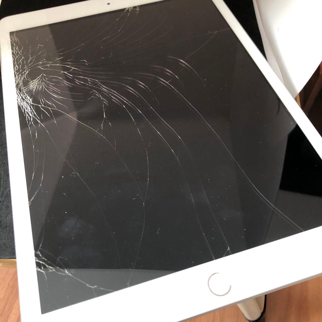 【11/15販売終了】iPad 第8世代 128GB Wi-Fi 【すぐ発送】