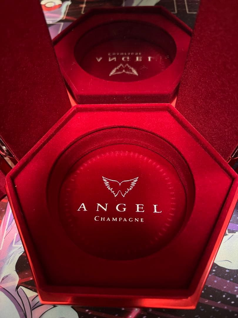 エンジェル シャンパン ヴィンテージ2008 ウルトラマンエディション 空瓶