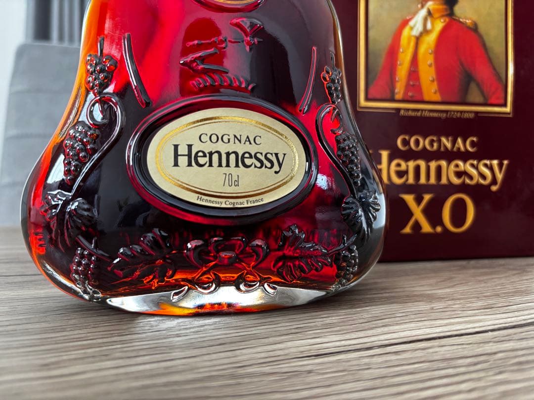 ヘネシー XO Hennessy 金キャップ クリアボトル 未開栓700ml
