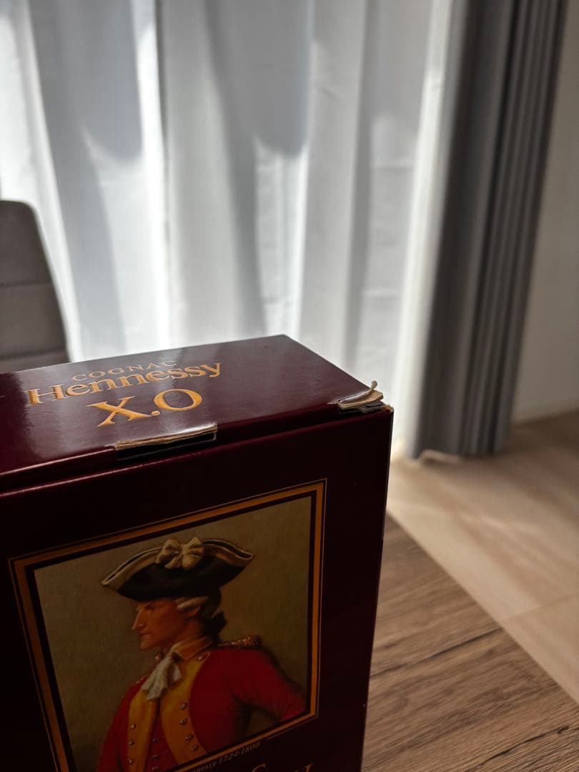 ヘネシー XO Hennessy 金キャップ クリアボトル 未開栓700ml