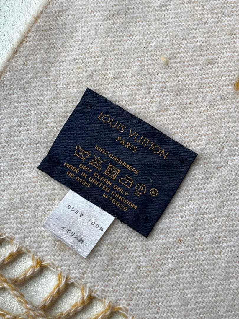 【極美品】LOUIS VUITTON ロゴ入りマフラー イエローカシミヤ100%