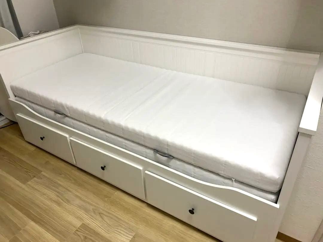 HEMNES ヘムネス ベッド ホワイト 引き出し付き（引取り可能）
