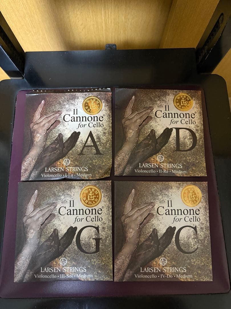【中古チェロ弦】ラーセン イルカノーネ WARM&BROAD