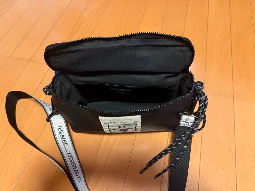 コラボレーションホライゾナルレザーショルダーバッグ　メゾンスペシャル