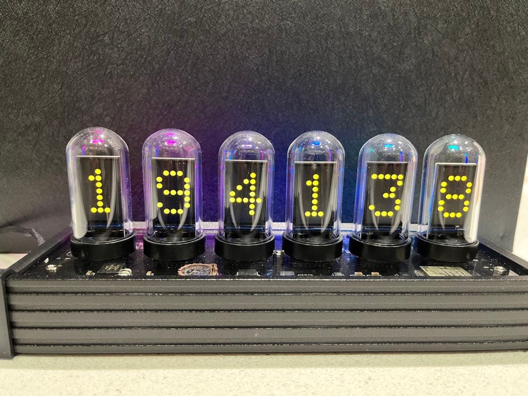 ギ*オ様 ニキシー管風デジタル時計 Elekstube IPS