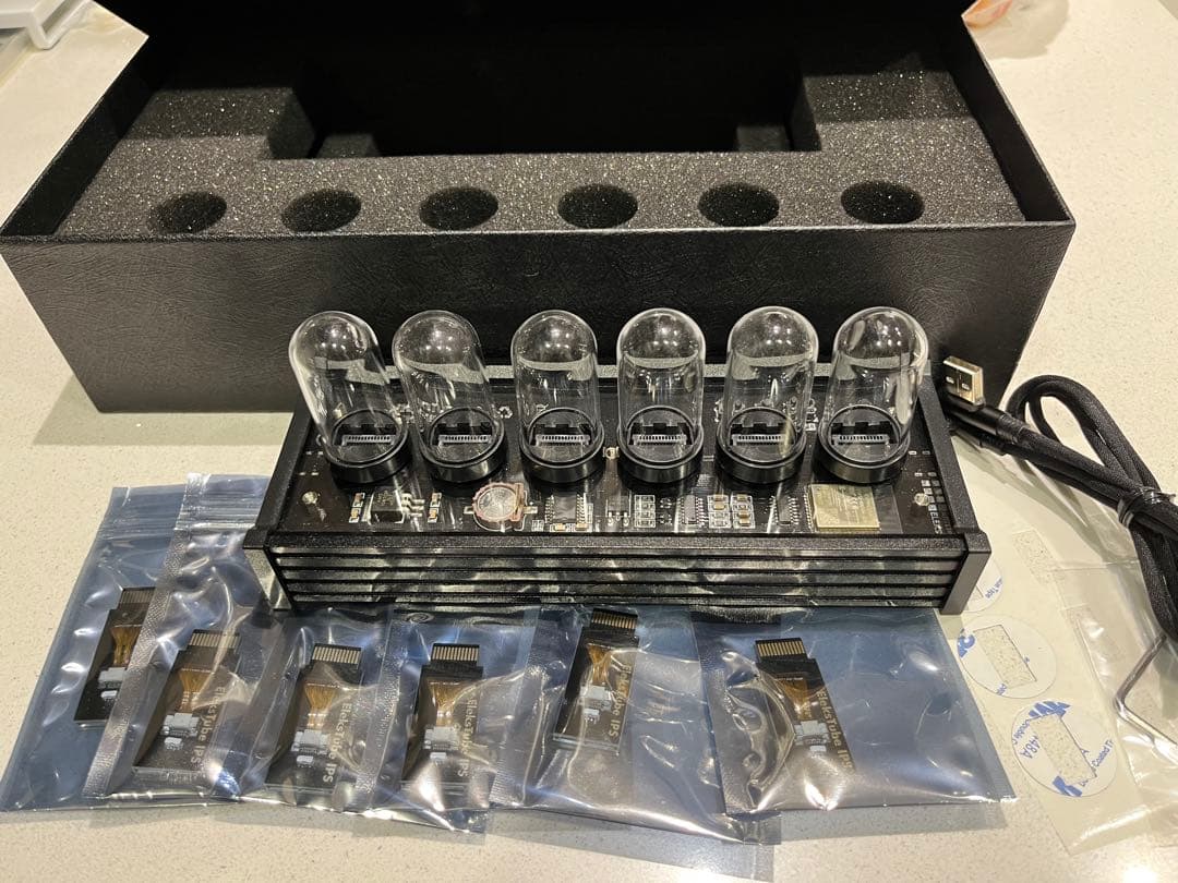 ギ*オ様 ニキシー管風デジタル時計 Elekstube IPS