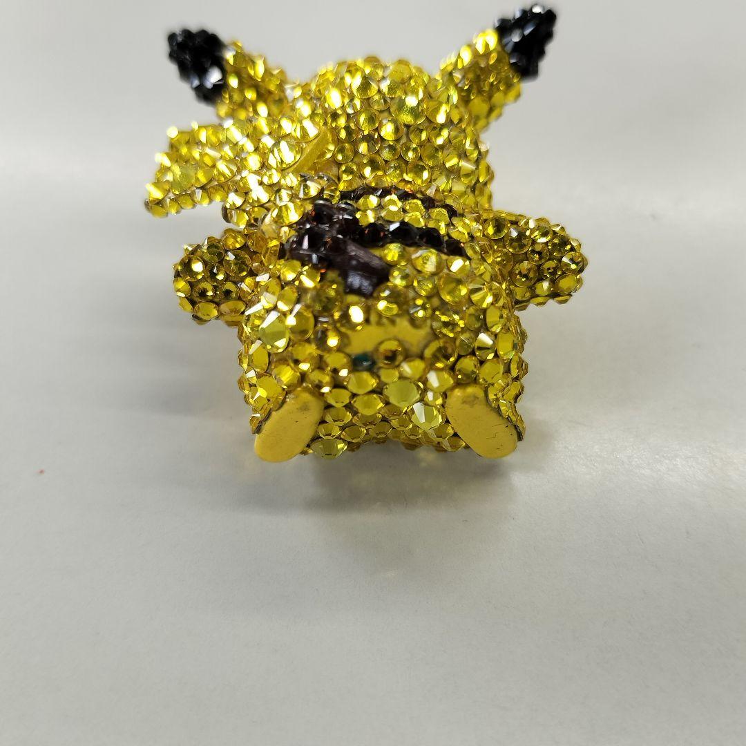 スワロフスキーピカチュウ フィギュア