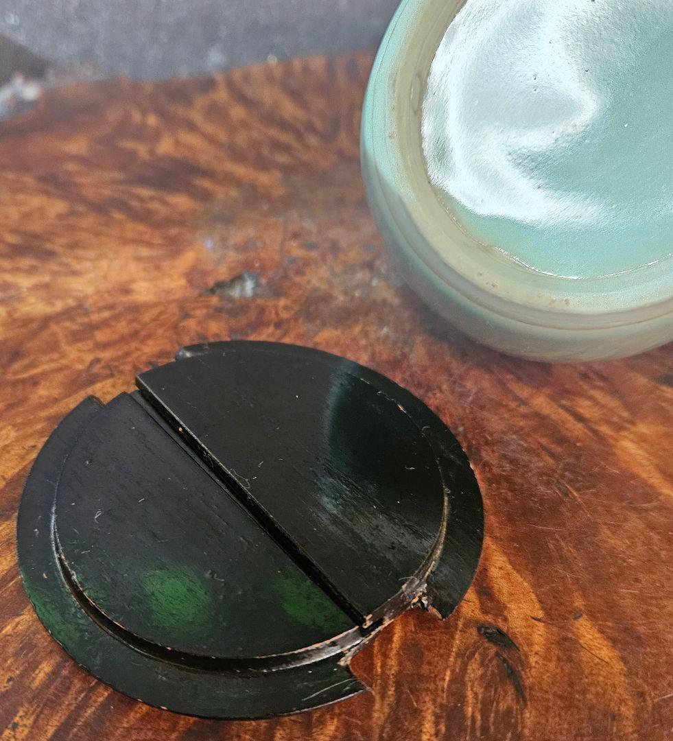 【時代古作品❗】手桶形　黒漆塗り蓋付 青磁　茶入れ　茶道具　茶器　桐箱付き