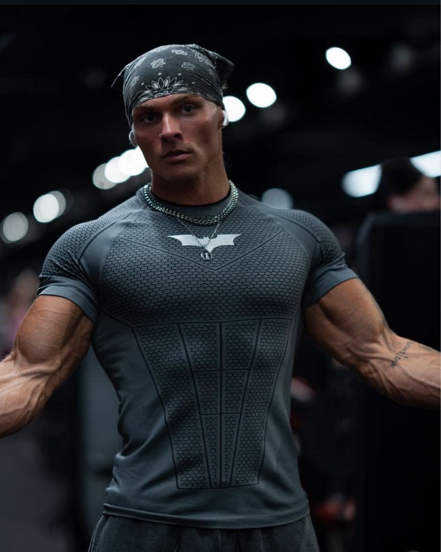 ま*と様  x Batman Dark Grey Size：M