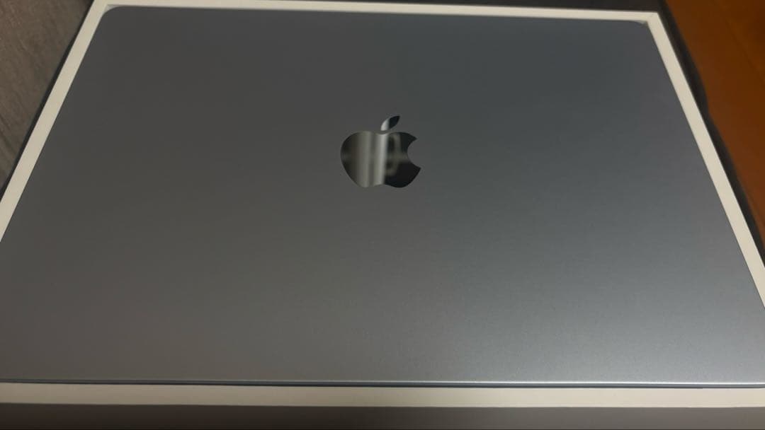 MacBook Air 13インチ　スカイブルー