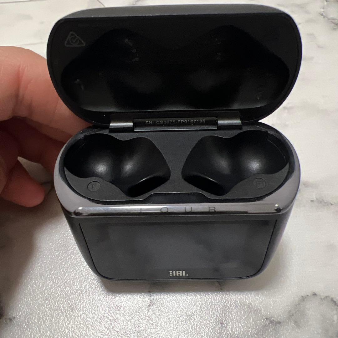 JBL TOUR PRO 3 黒 充電ケース +α