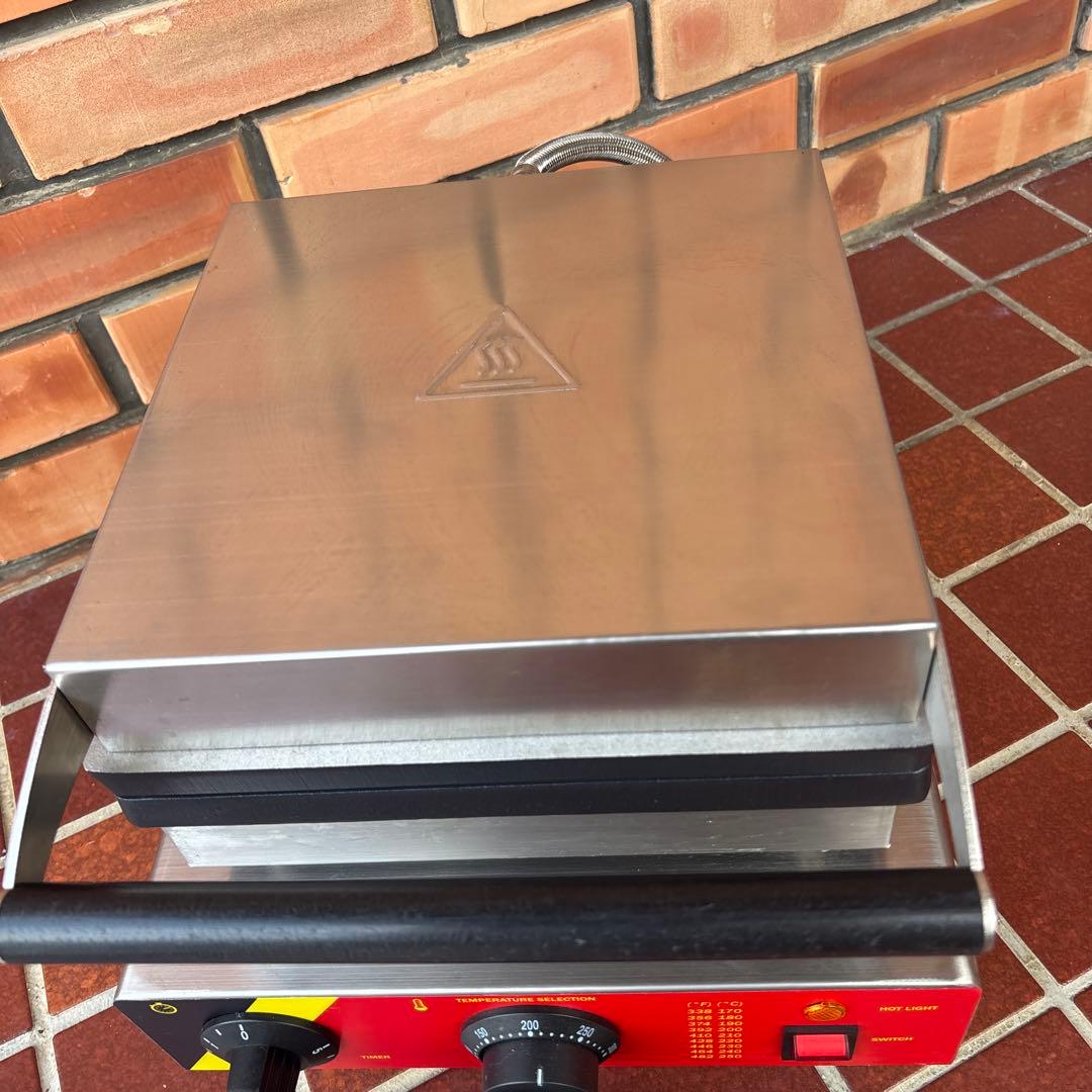 ワッフルメーカー