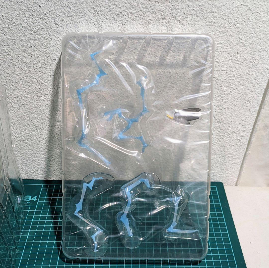 ポケモンセンターオリジナル カミツレ & エモンガ 1/7 フィギュア