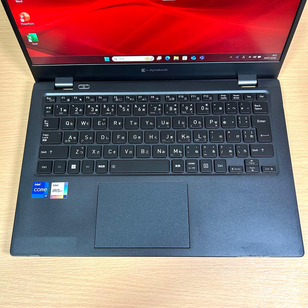 東芝 dynabook G83HU G83/HU i7 16GB 256GB