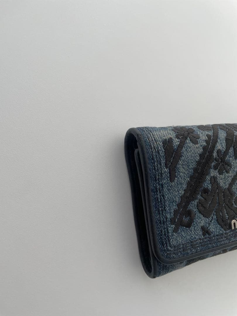 小物 Miu Miu Embroidered Denim Wallet