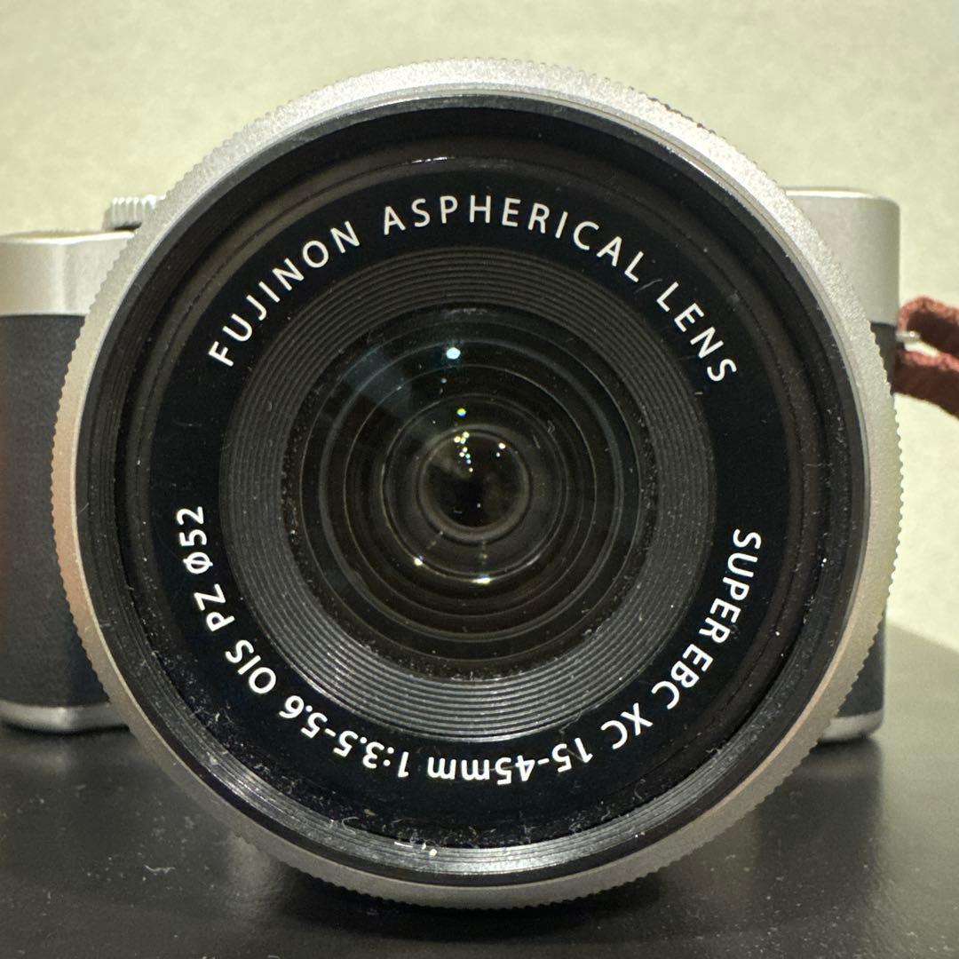 FUJIFILM X-A5 ミラーレスカメラ XC15-45mmレンズ付き