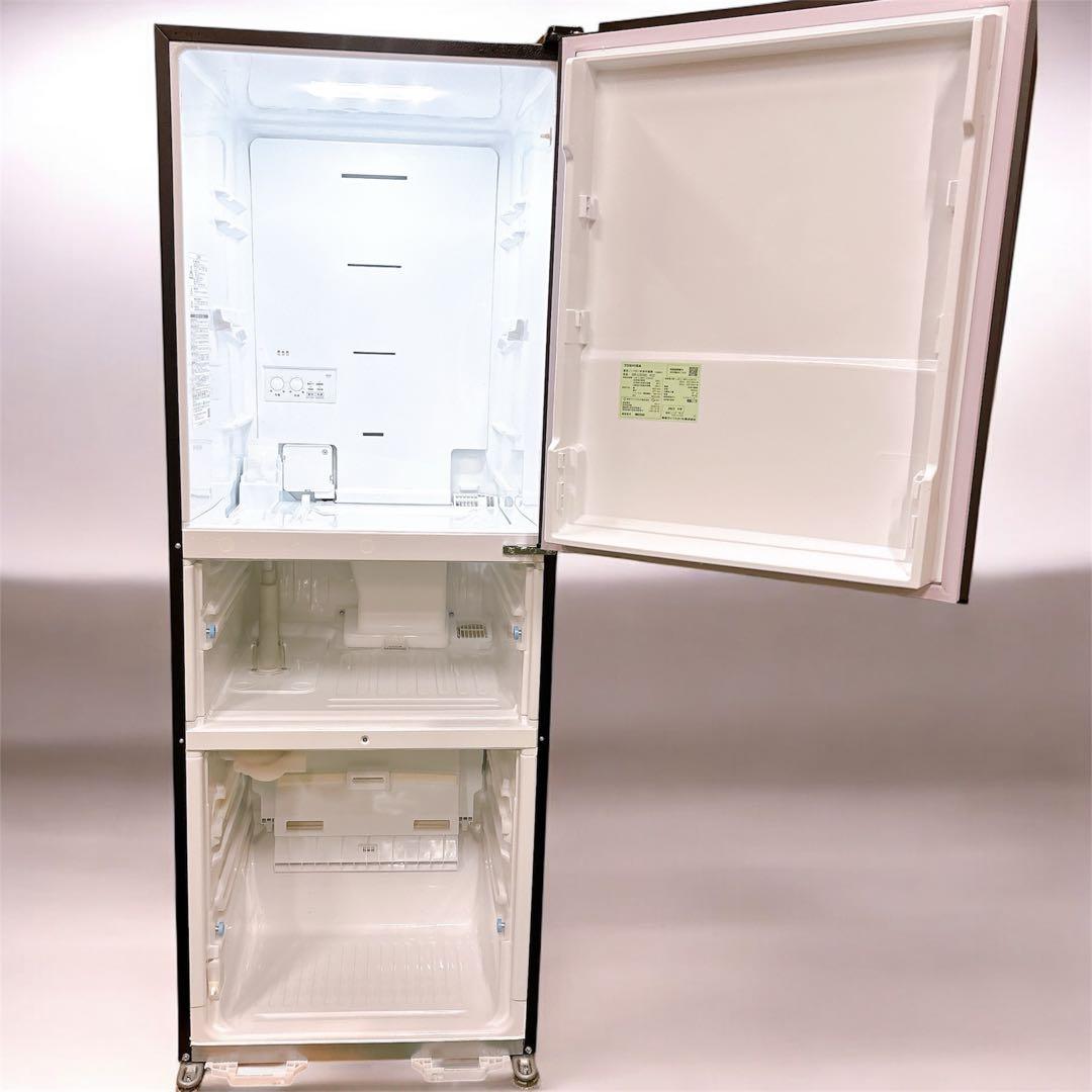 ★送料設置費込み★2023年製 東芝VEGETA 326L３ドア冷蔵庫