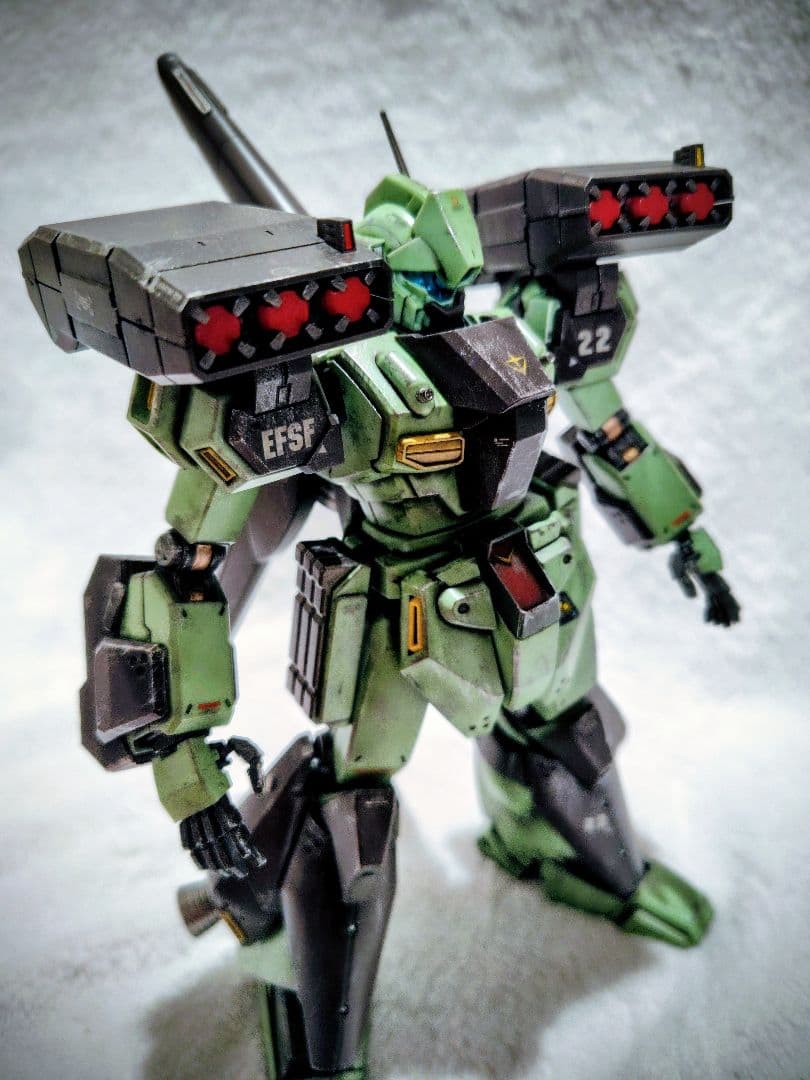 塗装済み完成品MGスタークジェガン