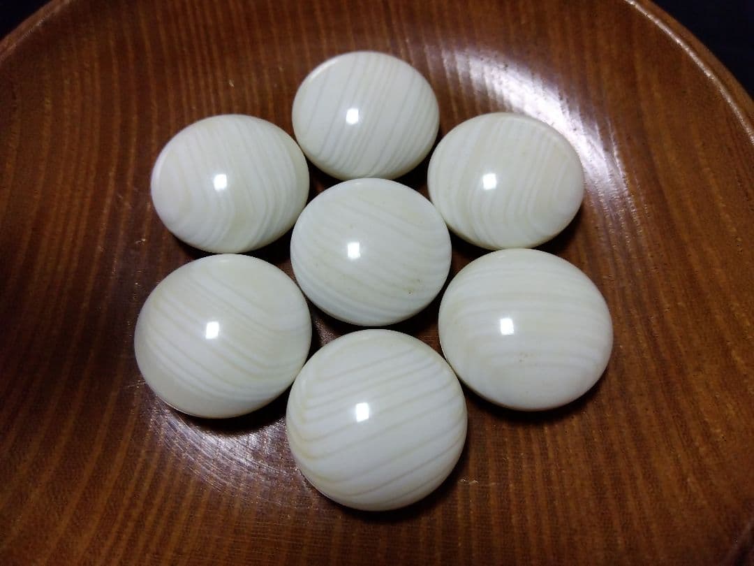 日向特製蛤碁石　月印相当　35号程度　特大欅碁笥　那智黒石　桐箱付き