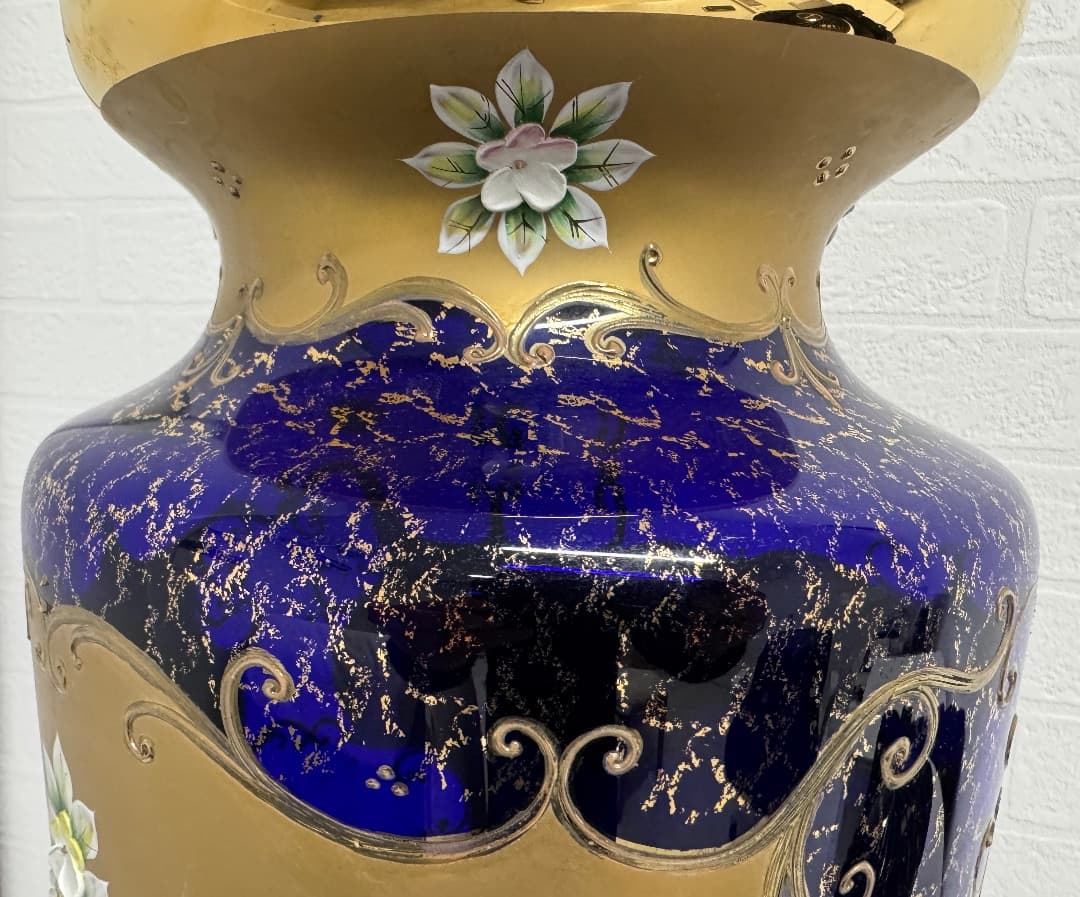 ベネチアングラス　置物、壺