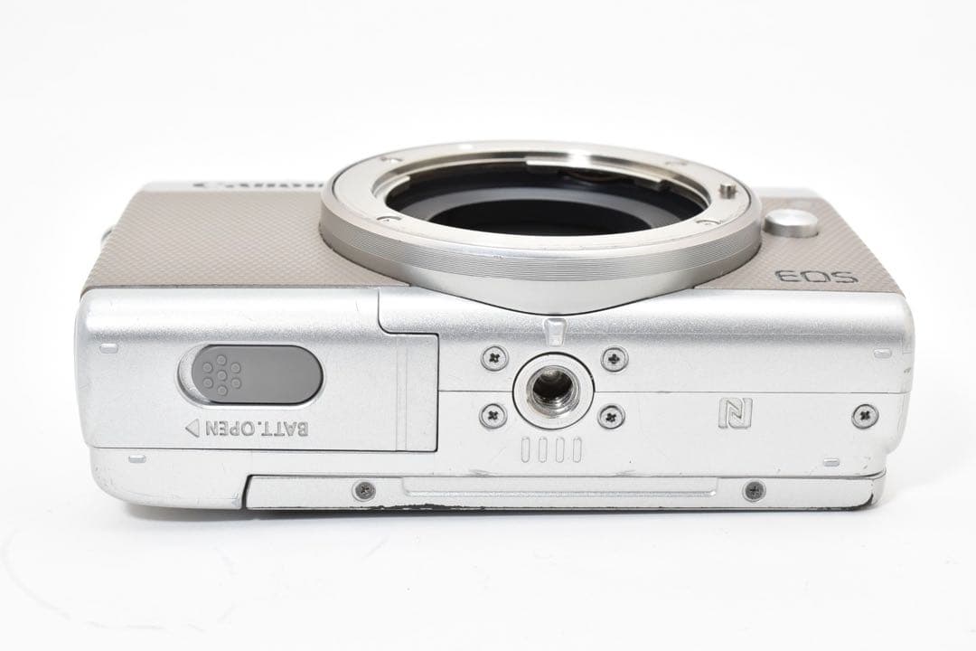 Canon EOS M100 ミラーレスカメラ