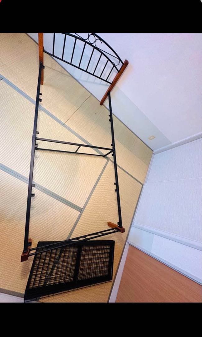 ニトリ アイアンフレーム シングルベッド 組立式