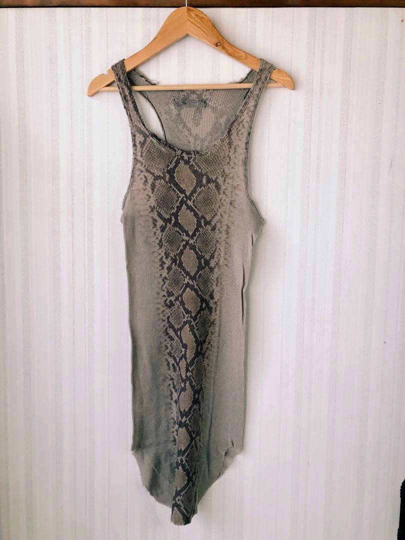 hyde着 ifsixwasnineタンクトップ