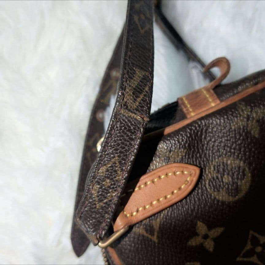 【訳あり】Louis Vuitton モノグラムショルダーバッグ
