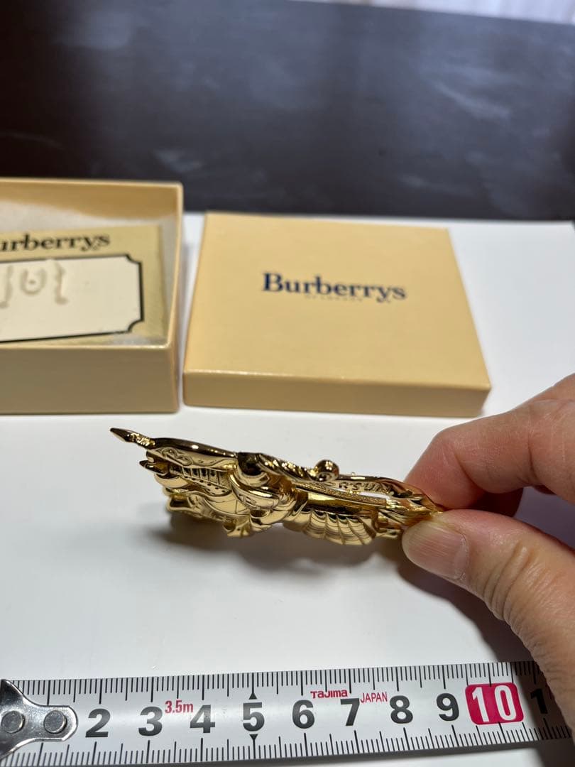 Burberrys ゴールド 馬のブローチ(バーバリープローサム)